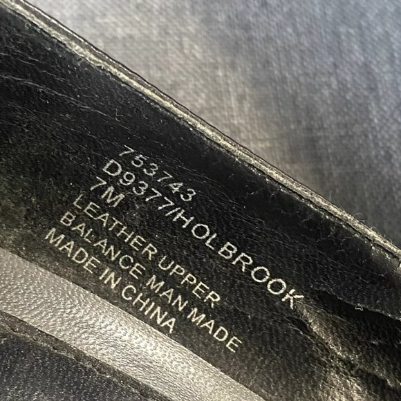 Etienne Aigner Deanna Classic Black Leather Heels Size 7M - Picture 7 of 7